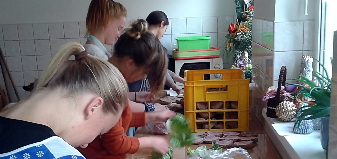 Akcja Samorządu Uczniowskiego „Paczka Dobroci” 2015