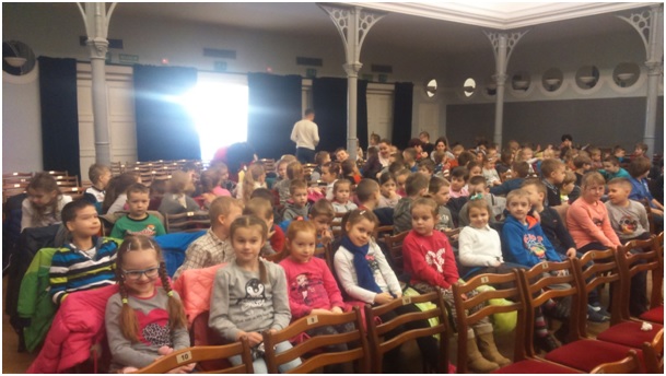 Wyjazd uczniów kl. I – III na przedstawienie „Kubuś Puchatek”