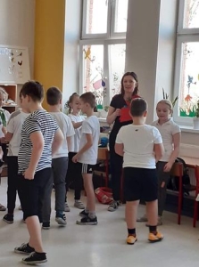 DZIEŃ KOBIET W CZERWONEJ SZKOLE_8