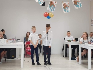 DZIEŃ MAMY W KLASIE III_11