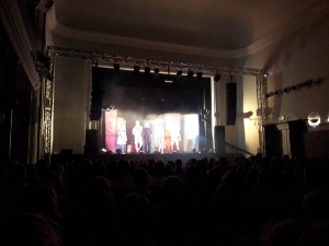 Klasy I i II na kolejnym przedstawieniu w Lesznie_11