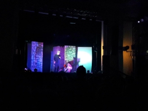 Klasy I i II na kolejnym przedstawieniu w Lesznie_5