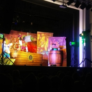 Klasy I i II na przedstawieniu w Lesznie_6