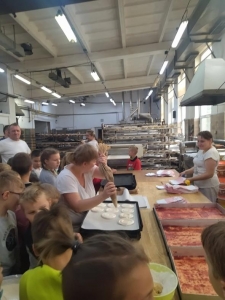 Skąd się bierze chleb? Wycieczka do piekarni._8