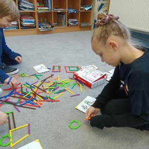 Swobodne zabawy z zestawem geostix_11