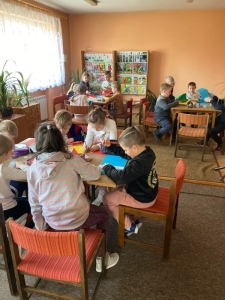 Warsztaty plastyczne w bibliotece_2