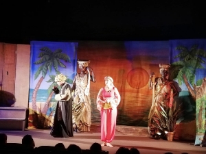 Wyjazd na teatrzyk klas I - III_10