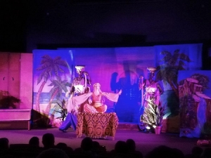 Wyjazd na teatrzyk klas I - III_13