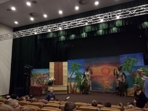 Wyjazd na teatrzyk klas I - III_1